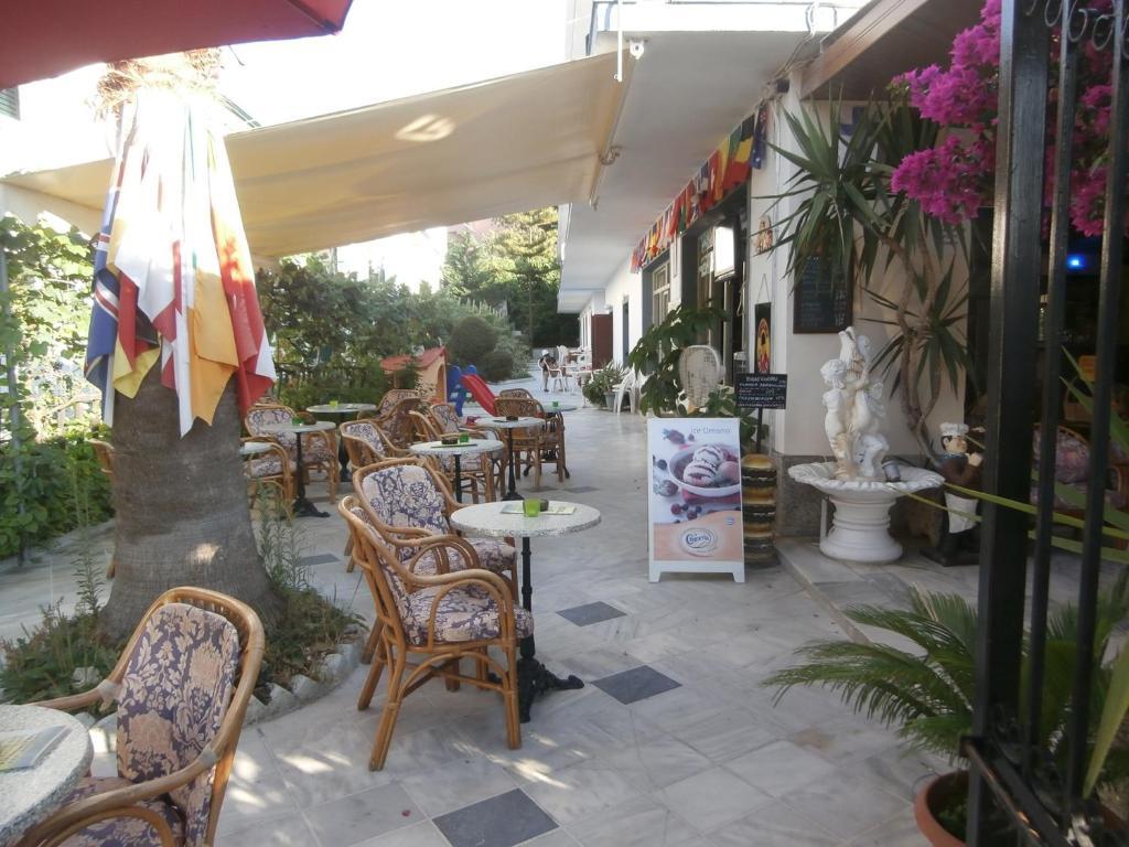 Harry'S Bar & Apartments 1 Acharavi (Corfu) Exterior foto
